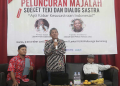 Triyatno Triwikromo saat menjadi pembicara dalam peluncuran majalah Soeket Teki dan dialog sastra bersama Ahmad Tohari di Auditorium I Kampus I UIN Walisongo Semarang, Kamis (06/12/2018)