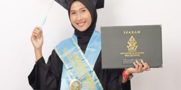 Lusi Resti Anggraini, Wisudawan Terbaik FUHUM, FUHUM UIN Walisongo, Wisuda UIN Walisongo, UIN Walisongo