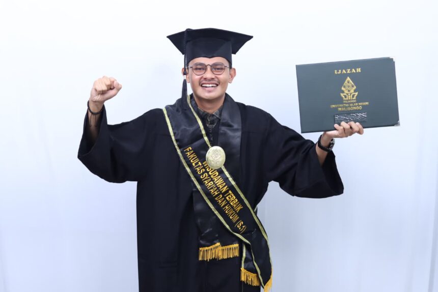 muhammad muhaimin thohri, wisudawan terbaik fsh, wisuda 2026, wisuda uin walisongo, uin walisongo