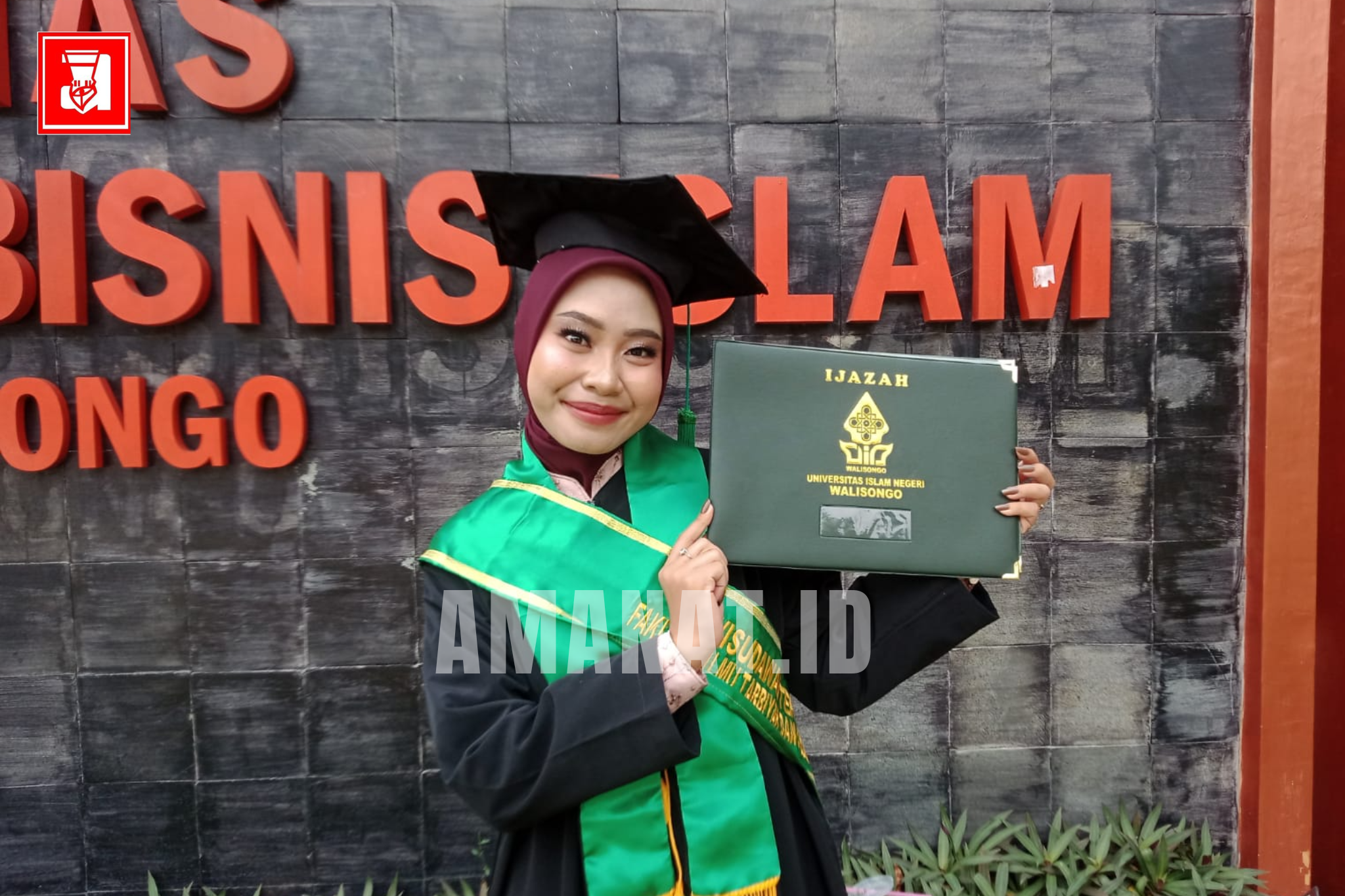 amelia fitriani, wisudawan terbaik ftik, wisuda uin walisongo, wisuda periode mei, uin walisongo