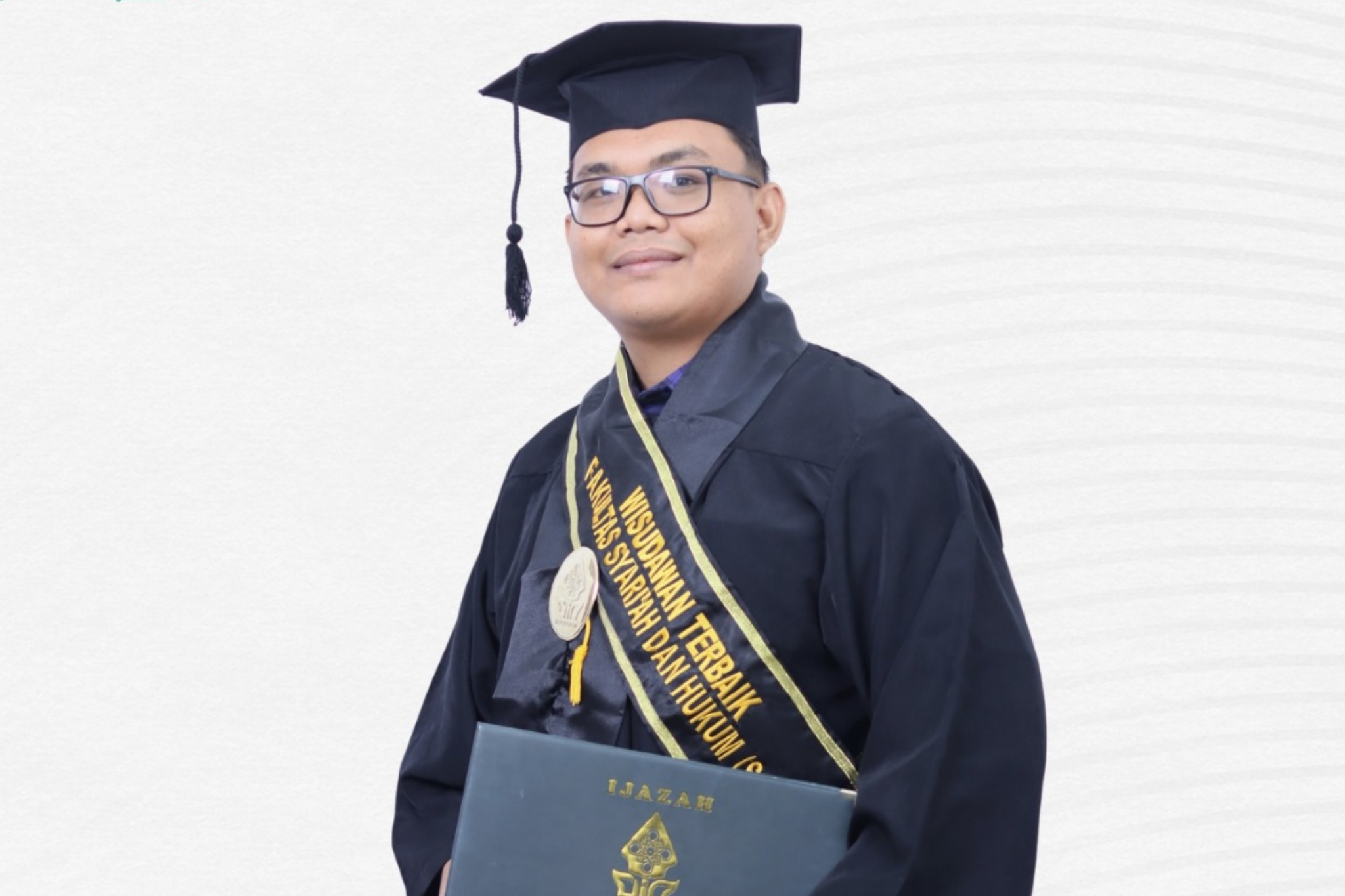 muhammad rizal firdaus, wisudawan terbaik fsh, wisuda periode agustus, wisuda 2026, wisuda uin walisongo