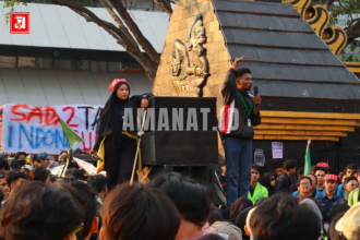 pemerintahan prabowo gibran, aliansi bem sera, aksi mahasiswa semarang, demo semarang, gedung gubernur jateng