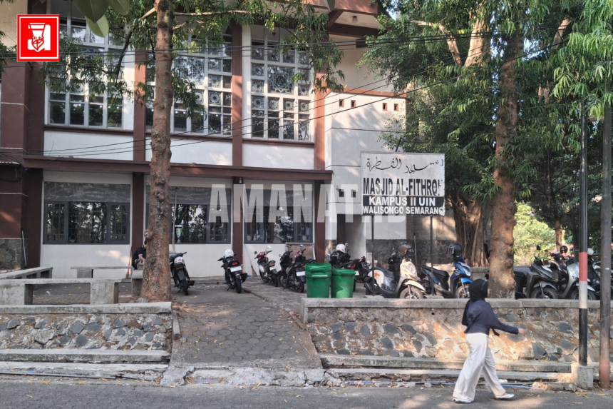 masjid al-fitroh uin walisongo, krisis air bersih uin walisongo, fasilitas dasar uin walisongo, sarpras uin walisongo, uin walisongo